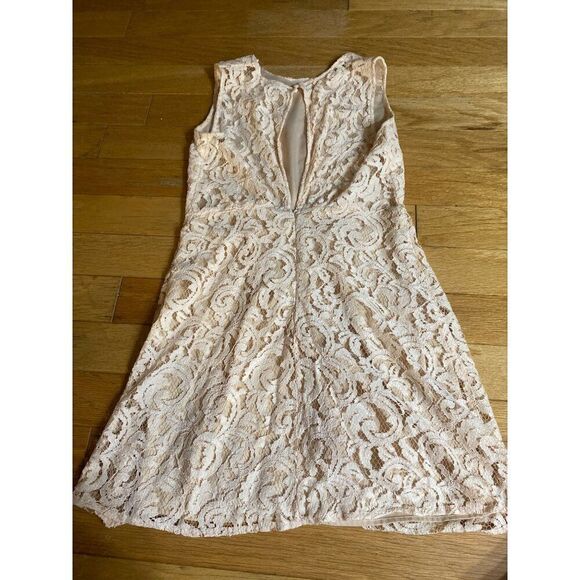 Jaye.e women's peach lined floral lace sleeveless open back zip closure dress S - Picture 5 of 10